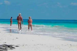 Las mejores playas nudistas de Ibiza